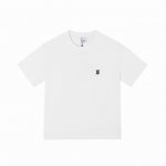 burberry巴宝莉经典胸前Logo刺绣短袖T恤 男女同款 高版本不挑年龄不挑身材不挑性别 经典不过时 面料手感非常舒服 质感超强 超级百搭好看的一款 男女都
