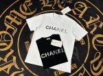 Chanel Logo精致升级，灵感源自八十年代复古 原版面料 官方同款 短袖T恤 定制面料 同缸染面料 手感非常舒服 春夏最新砖柜同步 时尚又个性 超级百搭