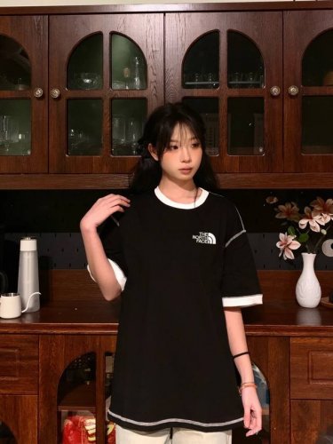 顶级品质 新款北面Thenorthface明线撞色领口螺纹针织情侣同款宽松落肩短袖T恤 面料: 300G重磅纯棉新疆长绒棉 采用特定重磅32S精棉平纹针织面料
