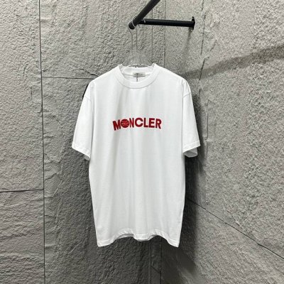 Moncle* 蒙口*2025春夏新款 简约 字母植绒工艺 定制双纱平纹纯棉面料 短袖T恤 男女同款 颜色：黑色 白色 尺码： S 90-130斤 M 120-