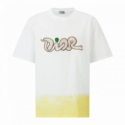Dior 蛇年限定大刺绣短袖 面料：采用21支精梳棉双纱面料，面料布匹洗水后克重为300克。重磅面料可使上身版型有立体效果，面料做了洗柔手感充分添加上身舒适度。
