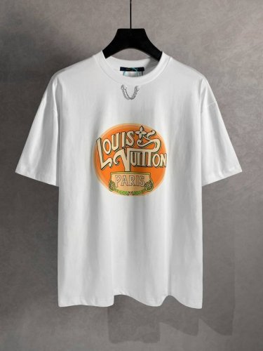 5509# 高品质 Louis Vuitton 路易威登 链条标识图案印花圆领短袖T恤 三标齐全 采用冰丝索罗娜面料！前幅发泡工艺 手感非常舒服 Os落肩版型，