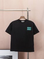 Miumiu 原单狠货 25Ss夏新款 Miumiu 刺绣Logo 海外官方同款 1:1 原版定制纯棉面料 舒适透气 1:1 原版定制最新款辅料 带真实 Nfc