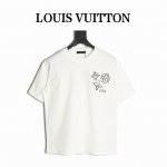 louis Vuitton 路易威登 Lv 25Ss 胸口三花短袖T恤 面料采用定制240G 26支特滑双股精棉平纹高密无尘全棉布料。前幅高密度加厚，走线平整，