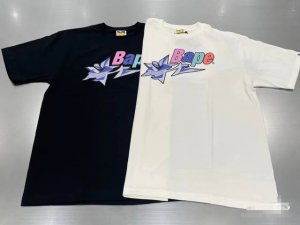 001026款Bape X Ldg 联名款 Fw22 字母Logo印花圆领短袖T恤 男女同款 码数Smlxlxxl 黑色白色