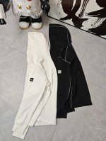 alo Yoga 2025早春新款立体休闲舒适连帽卫衣。Alo真的让我入坑太深了！肯豆的新宠品牌，在Ins小红书圈了一大波狂热粉！ 设计简洁有个性，面料很舒服，