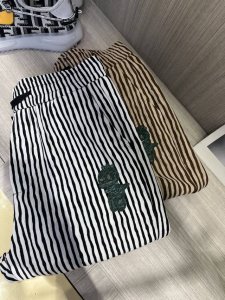 Dior迪奥 休闲裤2025Ss春夏新款 特选定制科技清爽面料 定制原版五金 重工工艺打造 车工走线精细 定制面料 柔软舒适 质感显著 辅料精美 媲美市场任何高