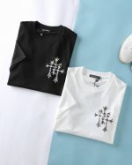 Chr克*心 2025Ss春夏新品，男女同款经典十字架手绘印花标识时尚休闲圆领短袖T恤衫！！贸易公司渠道稀出，同步Gw发售！在众多时尚品牌中，Ch以其独特的设计