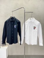 Fendi芬迪独家专供新品时尚休闲长袖衬衫 进口原版科技面料，柔软舒适，上身舒适透气，独特设计风格，无论是单穿还是搭配，都是百搭单品，彰显了年轻人的个性，原版辅