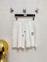 Lv路易威登 新款来袭 2025春夏新款休闲裤短裤，进口高密度定制面料，舒适柔软亲肤，笔挺不易起皱，简单明了，超级百搭上身效果超级棒时尚百搭，笔挺有型，衣橱必备