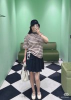 prad*25Ss春夏新款 微标口袋条纹短袖T恤。原版开发 高版出品！自带减龄吸睛感，经典条纹搭配色短袖。条纹元素凸显简约与休闲的氛围感，实穿又显气质，可随意穿