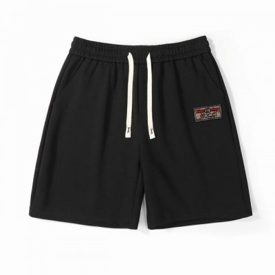 gucci古驰绣标休闲短裤 定制主标 辅料 水洗齐全 品牌精密绣标 优选高品质纯棉面料 穿着有型 柔软亲肤 清凉透气 舒适度极高 可调节抽绳裤腰 男女日常均可轻