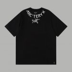 顶级版本 区别通货 款式：始祖鸟Arcteryx围脖短袖 颜色：图片色 尺码：Xs-L 面料：300克双织纯棉 辅料：全套定制辅料 无性别区分 男女同款