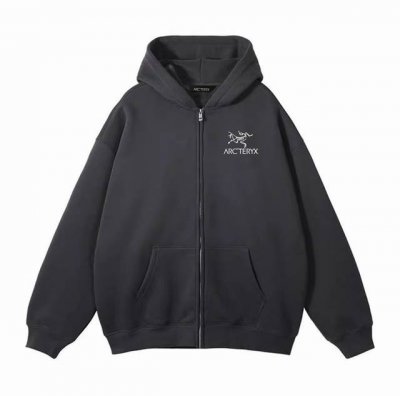 Arc‘Teryx 始祖鸟春季连帽开衫拉链卫衣外套 高品质，做细节 甄选新疆华棉面料 手感软糯细腻 上身充满质感 非常轻便舒适运动宽松版型不紧身 轻松驾驭无压力