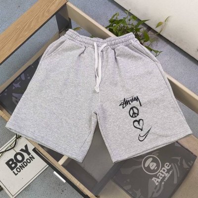 款号：Xb 7 2025新款Stussynike斯图西联名耐克爱心钩子图案Logo字母印花休闲情侣毛圈短裤五分裤，不要说你不喜欢这条裤子，简单的版型真的无可挑剔