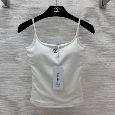 款号D25051046 Chane*新款 双C字母Logo刺绣内置胸垫修身显瘦吊带背心P！黄色、黑色、白色、均码 胸围66，衣长44 面料高弹