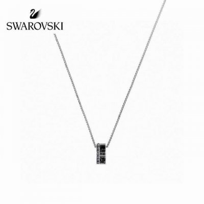 Swarovski经典Alto几何简约转运珠项链 要做你酷酷的男孩！施华洛世奇这款男士转运珠真的太帅啦～～～送男友必备的款式！一圈小钻石闪闪的，搭配一圈黑碳纹理