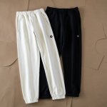 25Ss春款经典系列山系pata新品 经典款徽标Logolabelcrewuprisalspwtatpants 刺绣高克重毛圈卫裤 Color：黑色 米色 Si