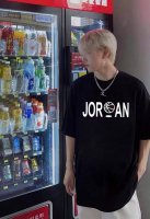 80 air Jordan乔丹Aj23号圆领短袖半袖T恤 面料采用260克纯棉双纱食毛面料 双线二本针压线 久洗不变形 原版定制三标 高端进口印花 随意水洗 情