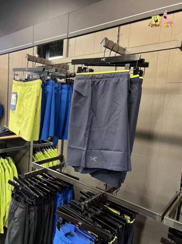 Arc’Teryx 始祖鸟同款户外 科技面料运动休闲五分裤轻薄速干短裤休闲通勤 机能短裤 它是可以被定义为一条‘皮肤裤’，防晒抗撕裂，整条裤子包括腰部全带弹力，