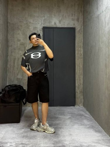 3027# 五金升级加固.不易掉 建议手洗 百搭款 Balenciaga*巴黎世家 24Ss新款夏装铆钉穿刺环扣火机头牛仔短裤 原版开发，采用380克高端定制赛