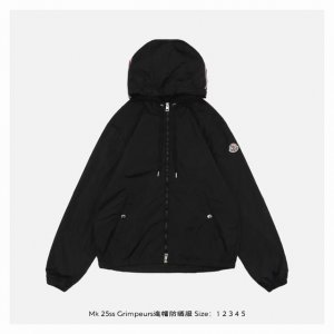 moncler 蒙口 25Ss Grimpeurs连帽防晒服 采用轻盈尼龙面料制成 专为户外探险者设计 适合在温暖的天气穿着 连帽款式于胸前设有一个贴袋 灵感源