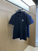 pd Ss早春新款 商务休闲通勤款,渠道精品唯美主义的英式裁剪艺术尽显男士魅力风采. 25春夏 专属标识polo衫短袖T恤 经典的翻领裁剪工艺从未停止.既不单调