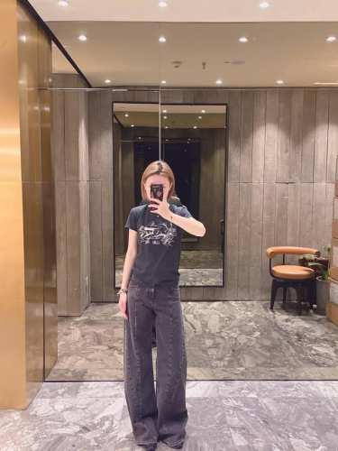 Maisonmargi*La 25Ss春夏新款 兔子印花圆领短袖T恤丨独家Yb开发！高版出品！胸前一只蒙着眼睛的小兔子，下面饰有Mm6数字Logo，内搭单穿都可