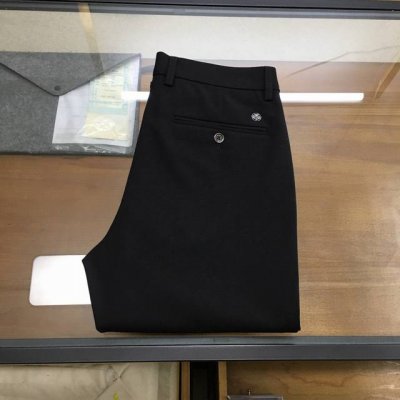 专柜新品 L p30-38 25春夏新款Loro pi*Na高端商务西裤，品牌代工订单，简约高级的都市气质风范，其出色的搭配能力毋庸置疑，低调奢华品质感，提臀修