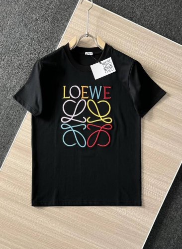 高品质 loewe 罗意威彩色刺绣T恤 25Ss春夏新品 区别市场通货 采用百灵达万针刺绣 立体饱满 内里衬网面 贴身不扎人 采用230克平纹双纱纯棉面料 经过