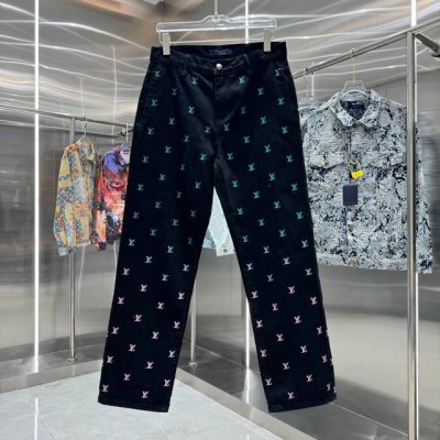 25Ss春夏新款菲董系列 Louis Vuitton 路易威登Lv满印Logo蓝绿撞色彩虹渐变刺绣牛仔裤 教练夹克取材水洗丹宁布，以全幅 Lv Blason 刺