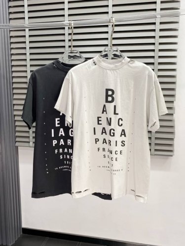Balenciga巴黎世家独家专供新款原单男士休闲短袖 高端定制 高端版本 破洞做旧设计 时尚百搭爆款进口面料 手感超柔软细腻 穿着亲肤舒适 高端精品 代工厂p