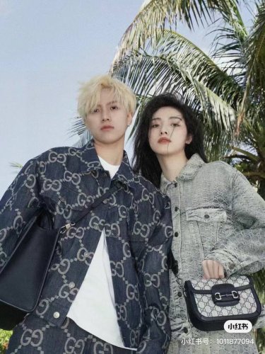 p200 款号：Hmy75# gucci古驰双G提花牛仔夹克外套 整体衣服设计感十足 经典满印双G字母Logo无论是看起来还是穿起来都是很高级 完全百搭任何人