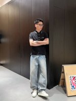 prad**合身版型M-Xxxl 顶级黑白双色拼色经典小标Polo翻领短袖，潮流简约款细致工艺专柜面料，经典元素融合打造，经典短袖3标齐全，潮男时尚，无论是上身