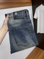 P270 缪缪 2025新品 原单男士水洗牛仔裤 血统品 每季必出的类型，无需质疑的热卖王牌单品，符合四季最佳的搭配色号 整体的风格延续了Slp的基调，通体融入