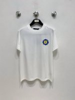Lv 高定面料 玉蚕丝般的丝滑 2025春夏新品上市时尚经典圆领短袖时尚单品设计，更加时尚舒适，高标准定制，上身非常有型，人工手绘工艺 客供辅料，客供进口高档面