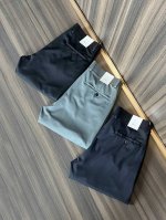 迪奥 新款来袭2680新春爆款新品 专柜有售 实体店极品休闲裤专柜原版1:1好货，适合各个年龄段。市场最高版本的欧洲进口面料。舒适柔软亲肤，上身效果超级棒时尚百