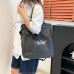 Nike耐克 街头潮流个性休闲斜挎包女士大容量质感托特包时尚百搭运动单肩包购物袋 尺寸:39 33 12
