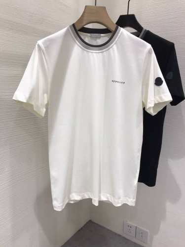 新品 Mon家族男士时装款圆领短袖T恤，顶级贸易公司货，纯正血统品质，25年春夏新品，超火爆人气单品！高级限量单品！ 极符合M家美学基调的一款T恤，造型设计画风