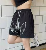 印花 三标一致70D尼龙皱 专柜同款上市 本季主打 货源充足 放心主推 高端品质 即转即卖 品牌 Sy 款号 Hc2510短裤印 颜色 粉色 黑色 蓝色 尺码