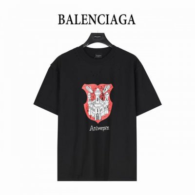 Balenciga 巴黎世家 反面穿城堡印花破洞短袖T恤 高品质 最新反穿潮流视觉 纯棉柔软面料， 对色定染面料，标准的印花磨破技术， 采用进口印花工艺，潮流感