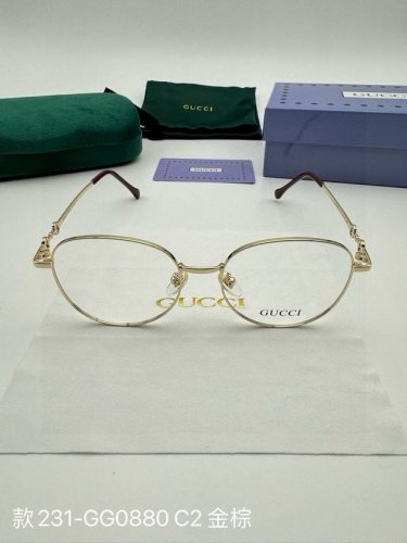 gucci 古驰眼镜框素颜框 配全套包装 货号：款231-Gg0880 C2 金棕 被权志龙带火的眼镜太适合素颜啦，实至名归断货王！今年这么流行必须安排上呀 可