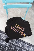 款M132 Lv太阳花 louis Vuitton 路易威登秀场限定24Ss新款Lv字母后背太阳花白墨数码印花圆领短袖T恤 280重磅纯棉 随意对比 采用特定重