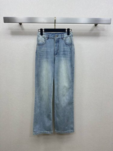 25Ss Celin *新款牛仔裤 定制五金配件 面料柔软 穿着舒适无束缚感 复古满满的慵懒风 直筒版型 后口袋凯旋门标志 显高显瘦巨好穿 宽松裁剪 轻松塑造超