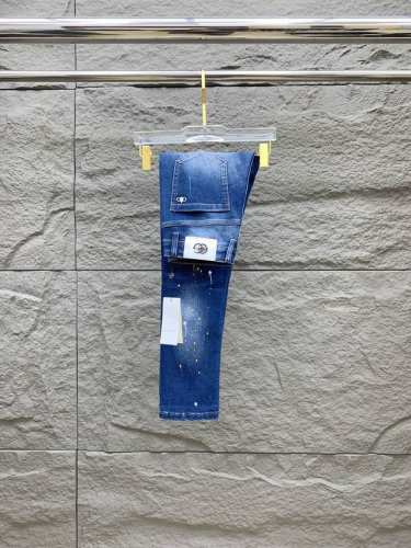 古驰 新品 高端独家发售 25Ss四季款超燃炸街系列之最牛仔裤 独家隆重推出 原版定制高端品质面料 定制五金版型修身剪裁 面料带弹力 微弹上身舒适度超高 必爆单