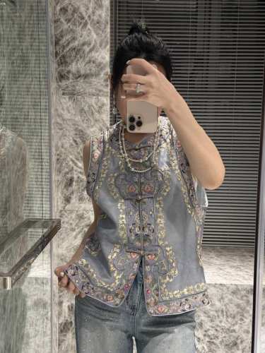上新真丝欧根炒色重工绣花马甲，S-Xl