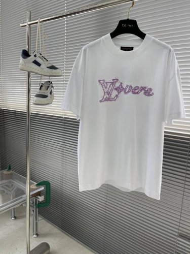 驴牌 2025夏季新款短袖T恤，标志性的品牌Logo工艺，个性艺术系列全网独家首发 百搭款细节处理完美240克纯棉面料十分精致 原版面料 网红明星同款高版本 高