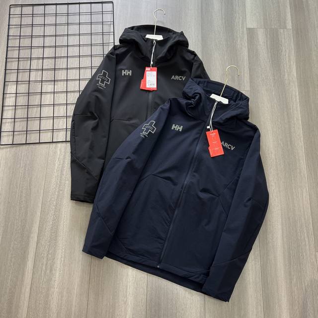 主图！260 外套推荐Helly Hansen Hh 海丽汉森25年春款男女同款梭织防泼水轻量化外套 一定要给家里人闭眼入的那种 户外轻薄梭织弹力防风防泼水连帽