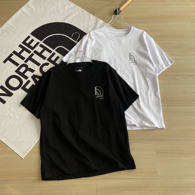 主图+细节100 专柜品质北面 Thenorthface黑标Ue系列两色镂空竖标圆领短袖T恤男女同款 260G纯棉精梳面料，预缩处理，简洁大方的大尺寸分解印花图