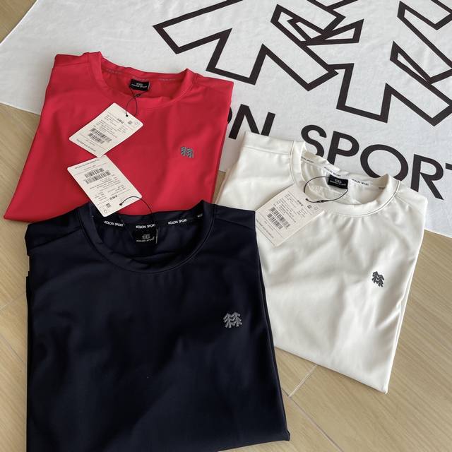 女款细节图140 品质好货Kolonsport 可隆 蛇年限定女士三色顶级透气户外轻奢休闲风打底衫长袖T恤 可隆这次出的颜色好美袖口还有中国结设计 本命年的情侣